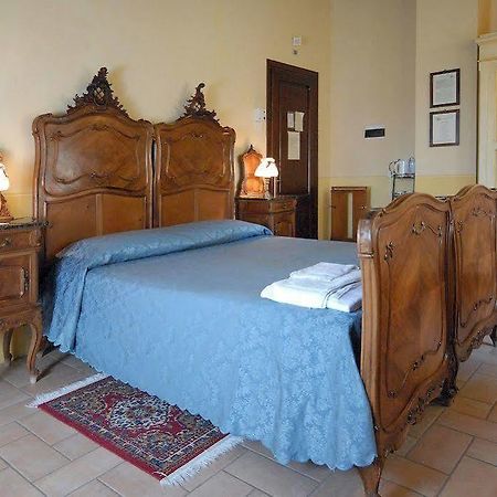 Agriturismo Le Due Torri Torre Quadrano Spello Eksteriør billede